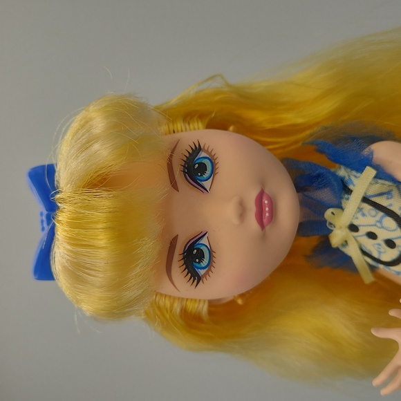 EAH Blondy Locks Original Doll Ever After High - Picture 3 of 5